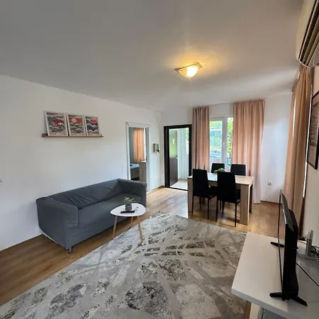 Family Sea House Апартаменты